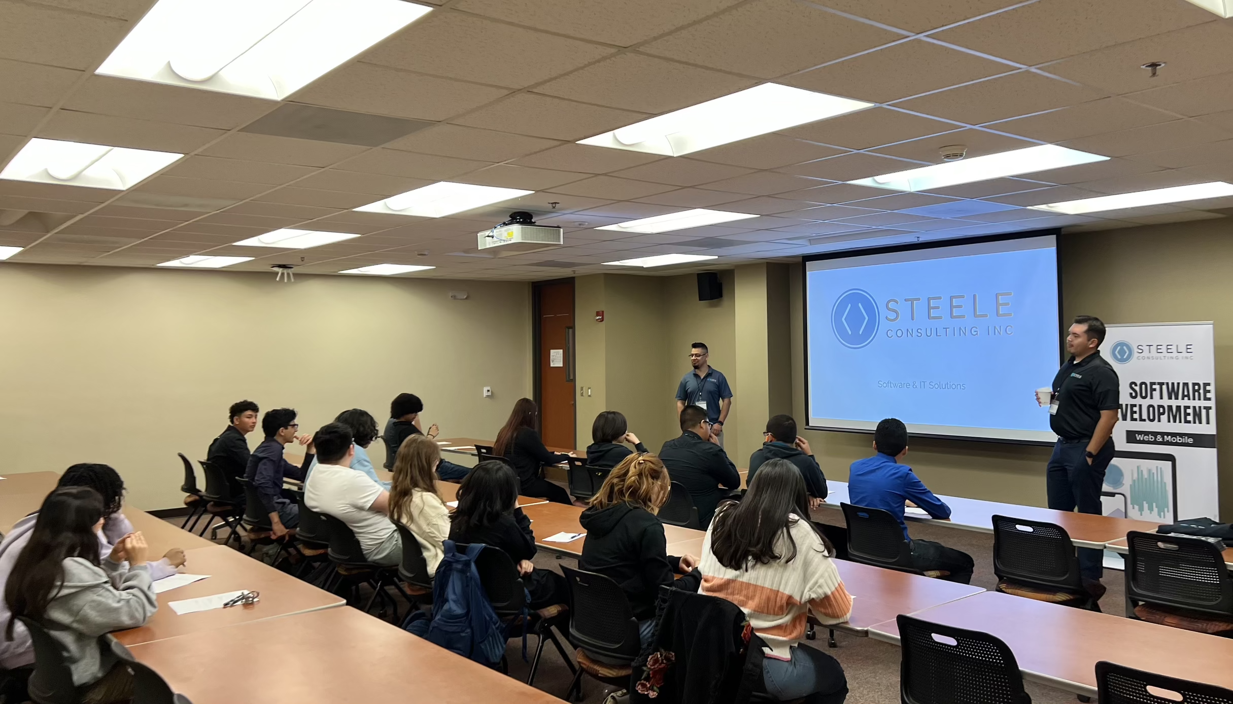 UTEP_Upward_Bound_Career_Expo2_65